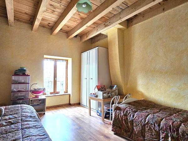 Maison de charme dans village tranquille