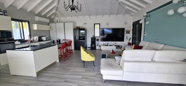 Maison dans Baie-Mahault