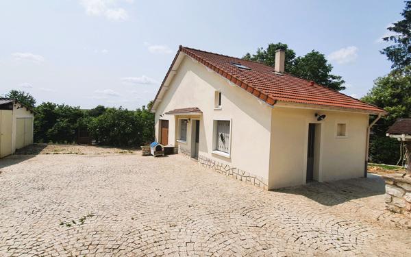 Maison à vendre    5 pièces •  Brie-Comte-Robert