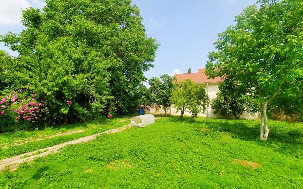 Maison à vendre    5 pièces •  Brie-Comte-Robert