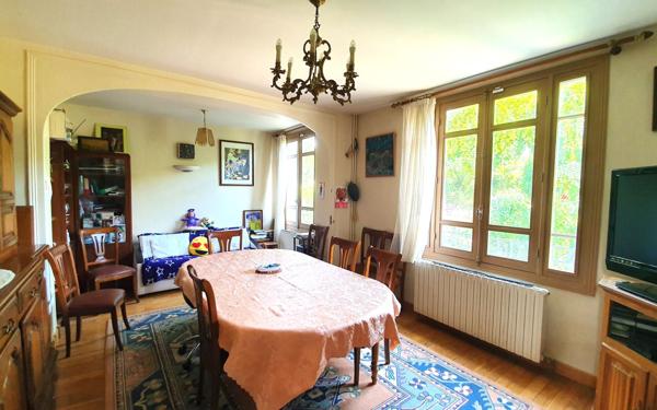 Maison à vendre    5 pièces •  Brie-Comte-Robert