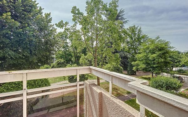 Appartement à vendre    6 pièces • 144 m2 Suresnes