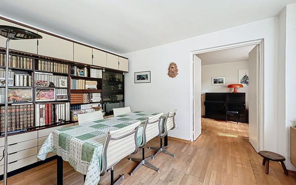 Appartement à vendre    6 pièces • 144 m2 Suresnes