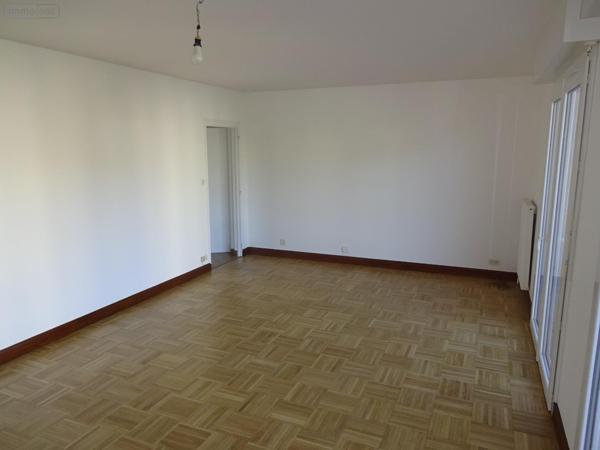 Appartement à louer à Fougères en Ille-et-Vilaine (35300), ref : 036/704