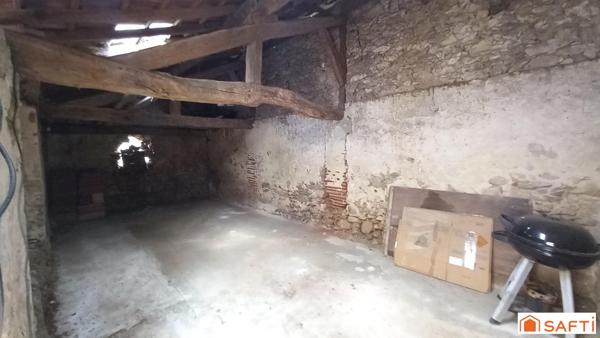 MAISON 96M2 ,3 CHAMBRES,DEPENDANCE ET JARDIN