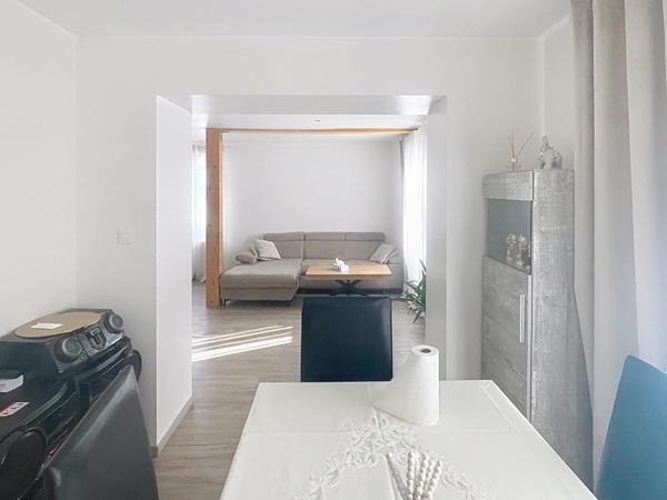 Maison rénovée idéalement placée