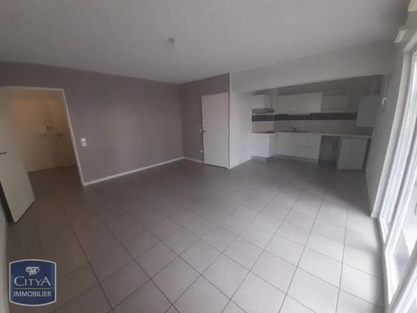 Appartement à louer 3 pièces 68.6m² Billère (64140)