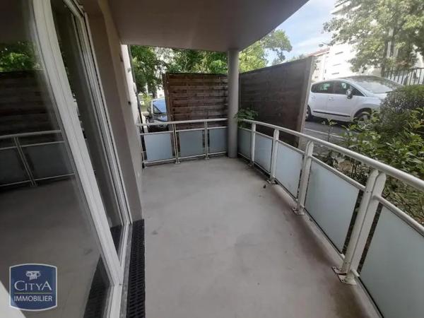 Appartement à louer 3 pièces 68.6m² Billère (64140)