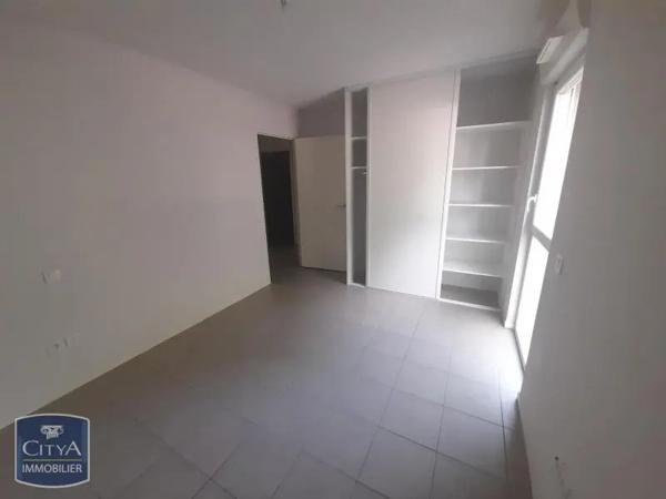 Appartement à louer 3 pièces 68.6m² Billère (64140)