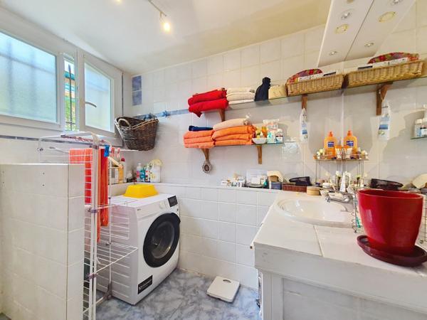 Dax (40100) Maison mitoyenne de 99 m2 avec jardin et dépendance