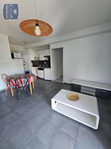 Appartement à louer 2 pièces 44.61m² Lormont (33310)