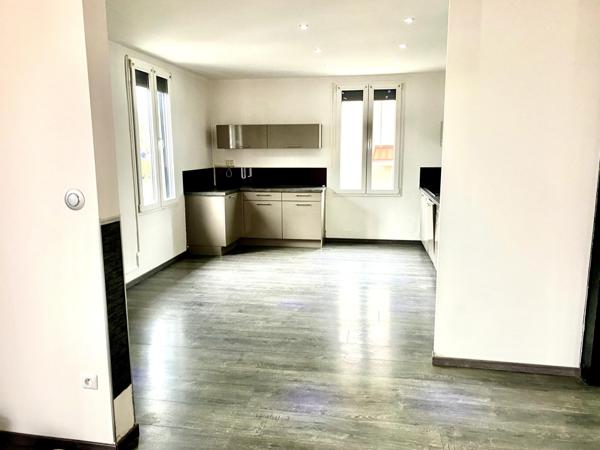 Maison Familiale avec terrasse et terrain pratique peu d'entretien - 96 M2 à Audincourt