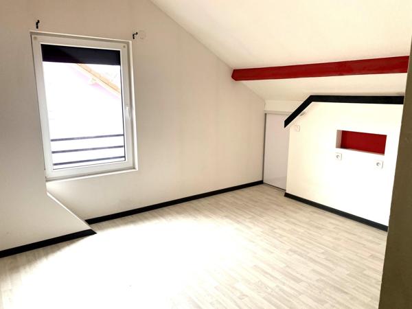 Maison Familiale avec terrasse et terrain pratique peu d'entretien - 96 M2 à Audincourt