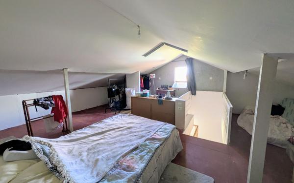 Maison à vendre    7 pièces •  Malissard