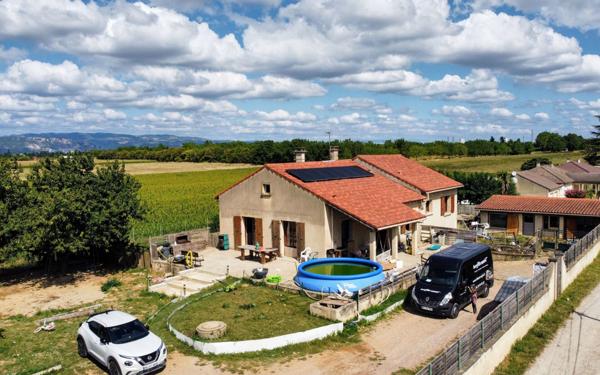 Maison à vendre    7 pièces •  Malissard