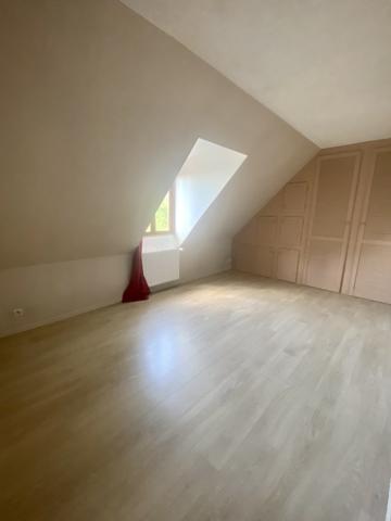 Maison 8 pièces 170m² sur 1.530m² de terrain