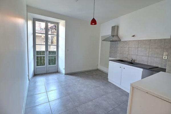 Appartement 3 pièces à louer à Bagnac sur Célé - Réf 1355
