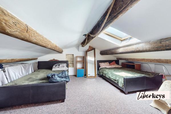 Grange de caractère avec piscine – Rénovation soignée dans un cadre naturel préservé