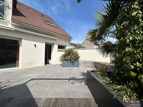 Maison à vendre à Le Mans dans la Sarthe (72000), ref : SL-72021-469