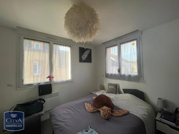Appartement à louer 3 pièces 54.26m² Le Genest-Saint-Isle (53940)