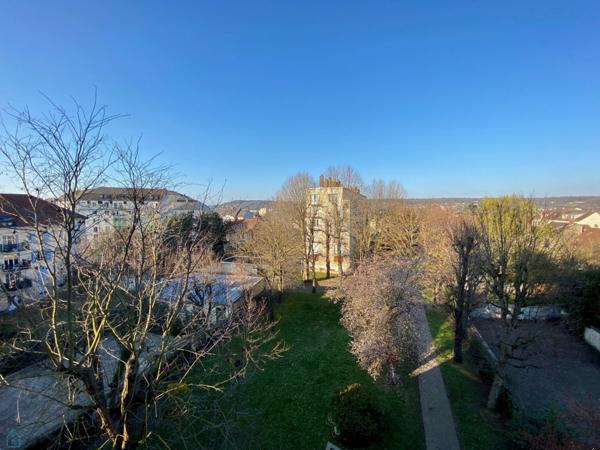 Appartemenr T2/T3 de 75 m2 avec balcon