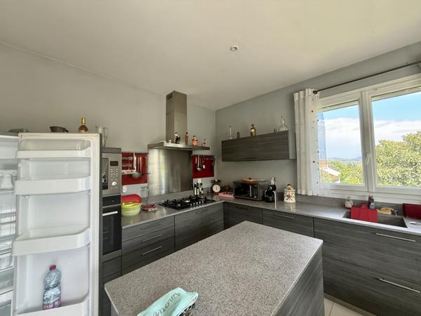 Saint-Jeannet (06640) ST JEANNET / MAISON INDIVIDUELLE / PISCINABLE / TERRAIN 1500M²