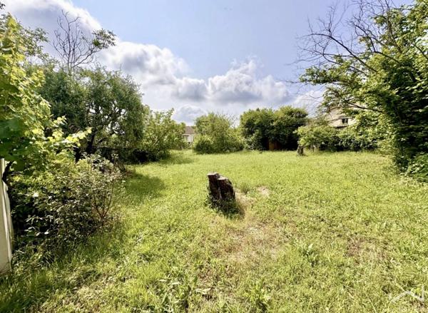 Saint-Jeannet (06640) ST JEANNET / MAISON INDIVIDUELLE / PISCINABLE / TERRAIN 1500M²