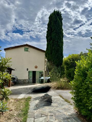 Saint-Jeannet (06640) ST JEANNET / MAISON INDIVIDUELLE / PISCINABLE / TERRAIN 1500M²