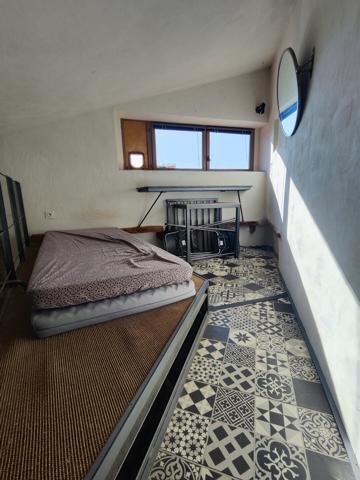 Lourmarin, beau duplex rénové , lumineux. 229 000 €