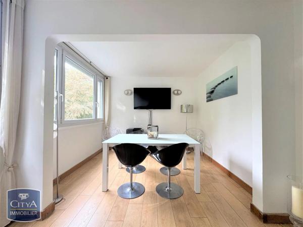 Appartement à louer 3 pièces 67.1m² Lille (59000)