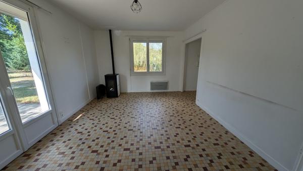 ENSEMBLE IMMOBILIER ZONE COMMERCIALE ARTISANALE Cartelègue (33390)