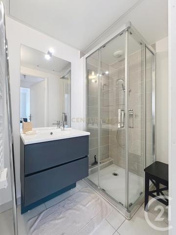 Appartement F4 à vendre  4 pièces - 74,62 m2 NOISY LE GRAND - 93