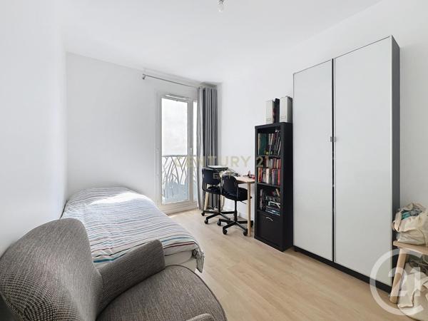 Appartement F4 à vendre  4 pièces - 74,62 m2 NOISY LE GRAND - 93