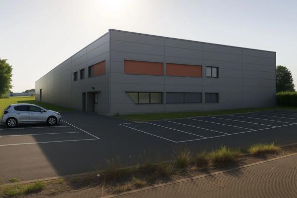 LOCAL de 1200 m2 sur une terrain de 5500m2