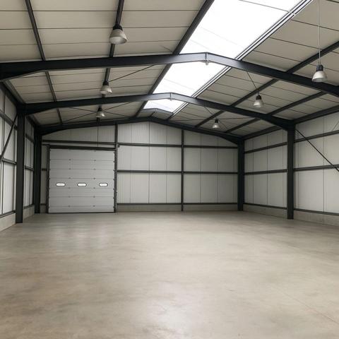 LOCAL de 1200 m2 sur une terrain de 5500m2