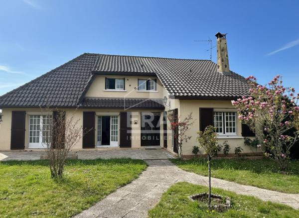 PAVILLON  A DEOLS AVEC VIE DE PLAIN PIED