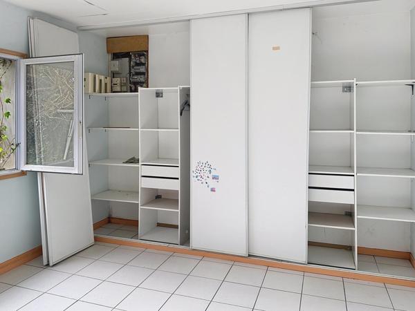 Hangar pour activité professionnelle et de rapport