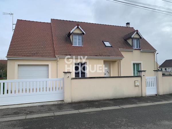 Maison 6 pièces - 5 chambres (152 m²) en location à CHATEAUDUN