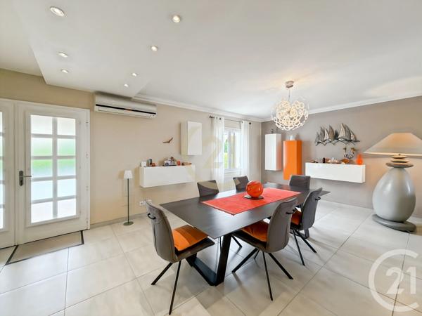 Maison à vendre  8 pièces - 208 m 2   MONTICELLO  - 202