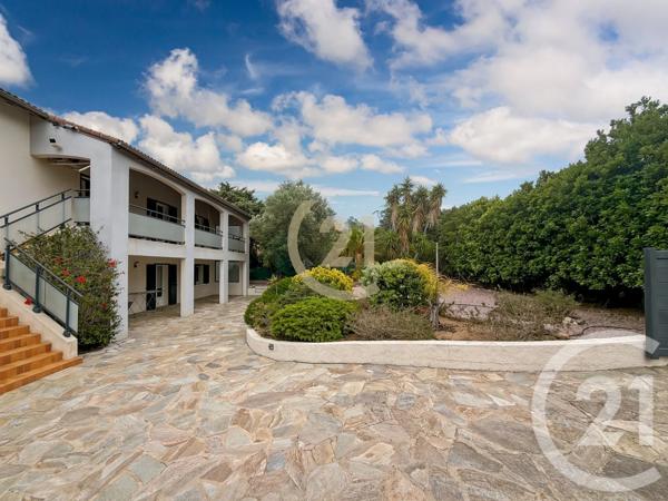 Maison à vendre  8 pièces - 208 m 2   MONTICELLO  - 202