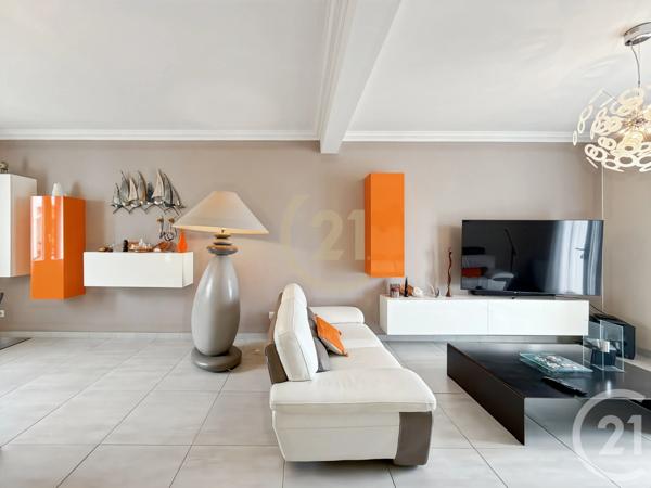 Maison à vendre  8 pièces - 208 m 2   MONTICELLO  - 202