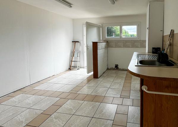 Maison 3/4 chambres Plain-pied 114 m2 sur parcelle de 810 m2, Sainte soulle 17220