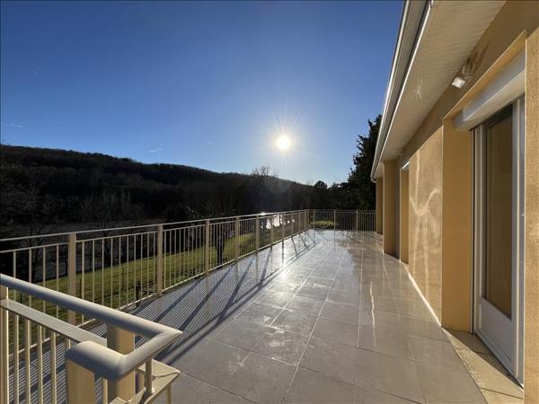 Maison à vendre |  Lalinde |  6 pièces | 180 m²