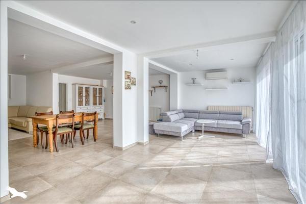 Maison à vendre |  Lalinde |  6 pièces | 180 m²