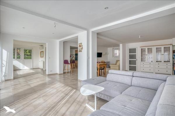 Maison à vendre |  Lalinde |  6 pièces | 180 m²