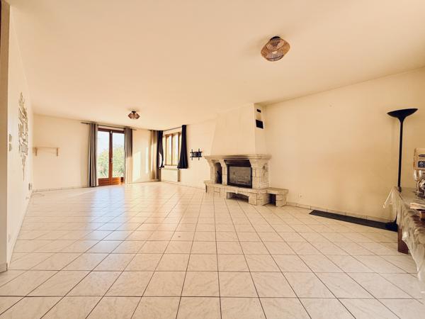 Coulommiers (77120) Maison 230m ², 6 chambres sur sous sol total