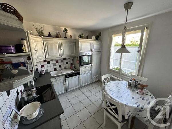 Maison à vendre  4 pièces - 111,10 m 2   CHATEAUROUX  - 36