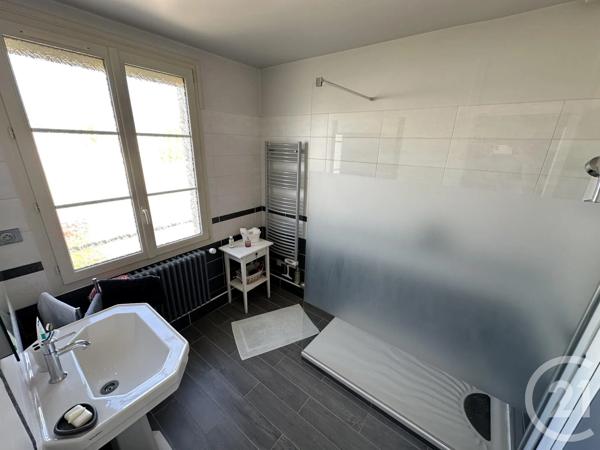 Maison à vendre  4 pièces - 111,10 m 2   CHATEAUROUX  - 36