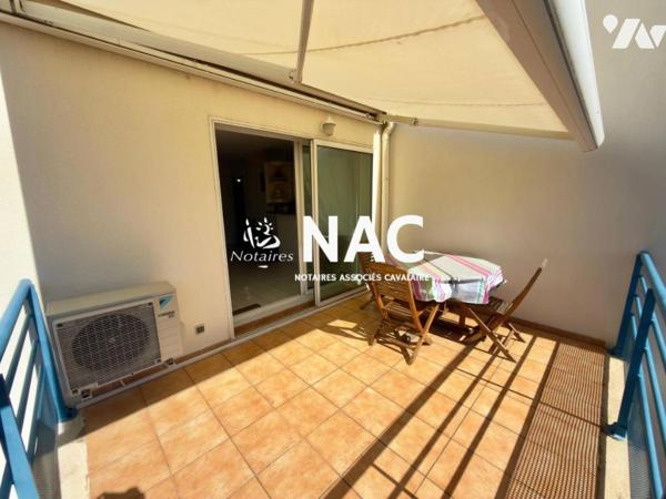 Grand appartement 2 pièces de 49m² à Vendre avec box fermé au sous-sol