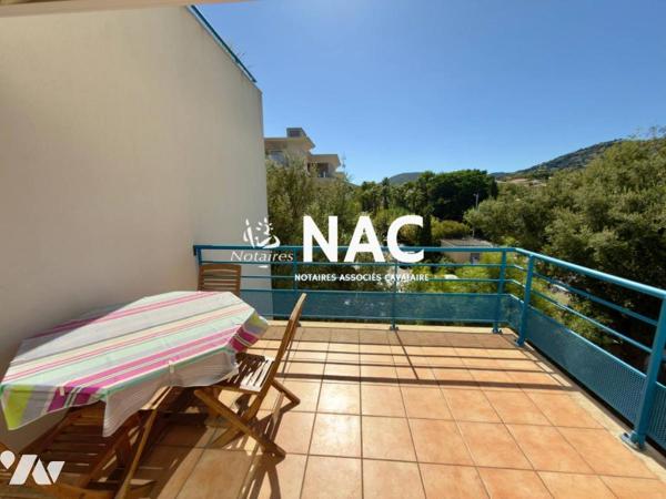 Grand appartement 2 pièces de 49m² à Vendre avec box fermé au sous-sol